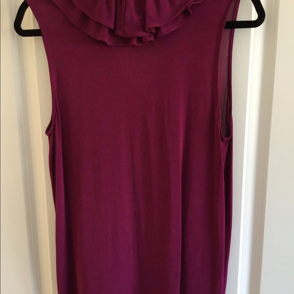 Banana Republic sleeveless blouse size Medium - Picture 2 of 3